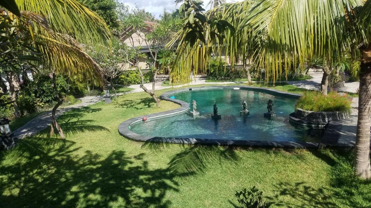 Doubleyou Homestay Pemuteran エクステリア 写真