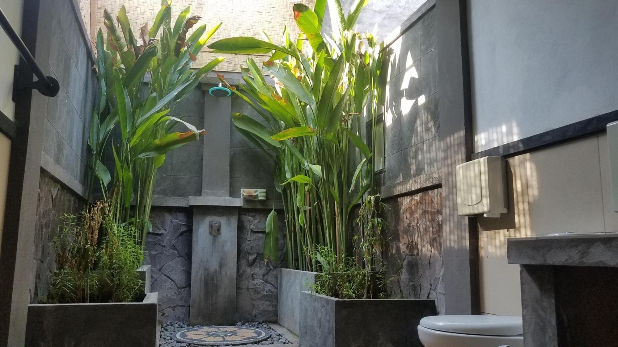 Doubleyou Homestay Pemuteran エクステリア 写真