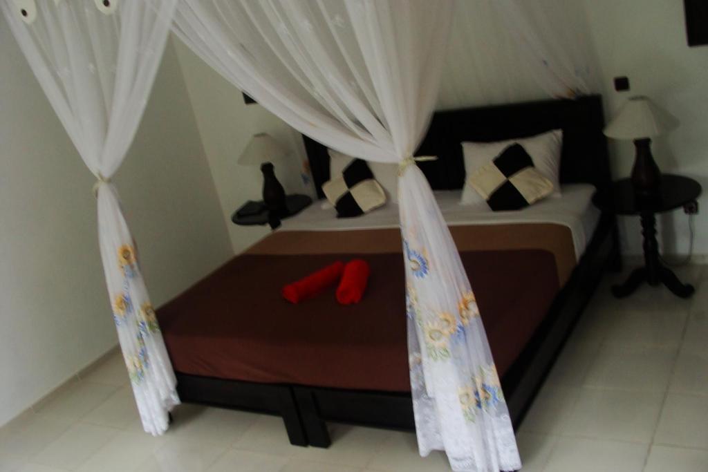 Doubleyou Homestay Pemuteran エクステリア 写真