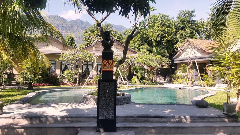 Doubleyou Homestay Pemuteran エクステリア 写真