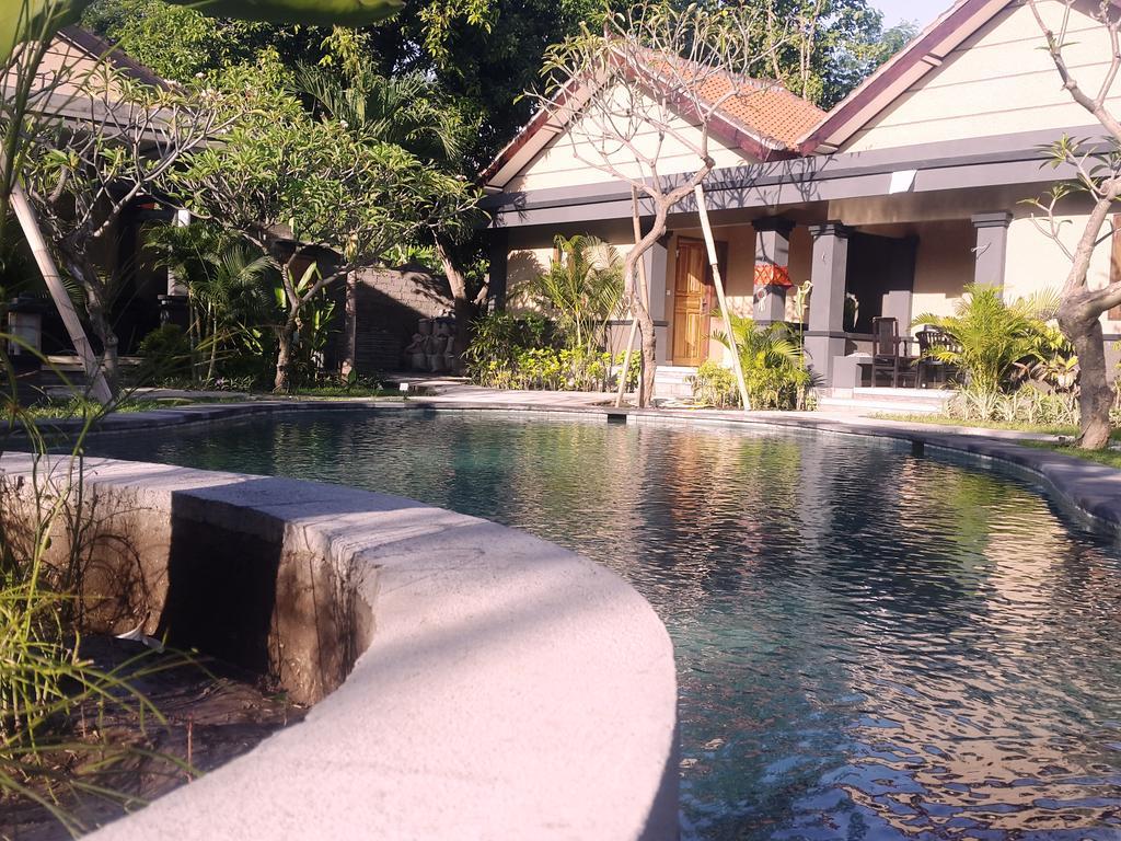 Doubleyou Homestay Pemuteran エクステリア 写真