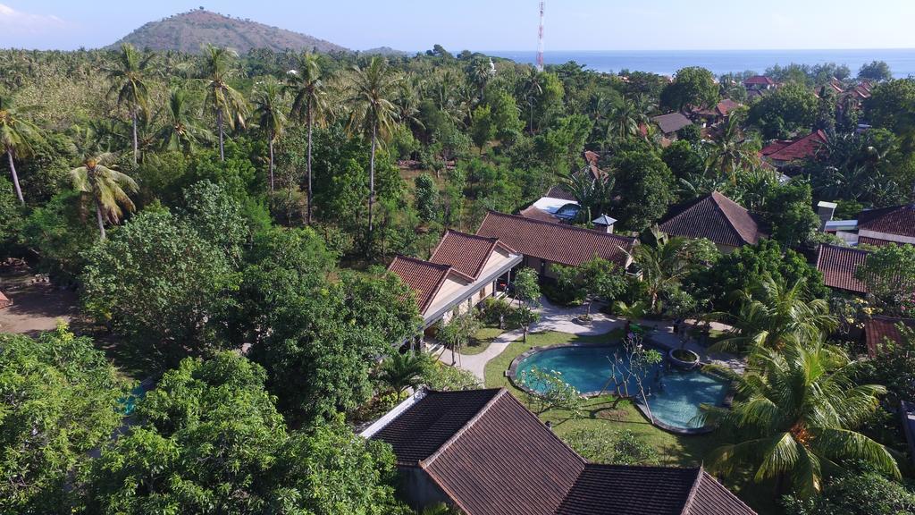 Doubleyou Homestay Pemuteran エクステリア 写真