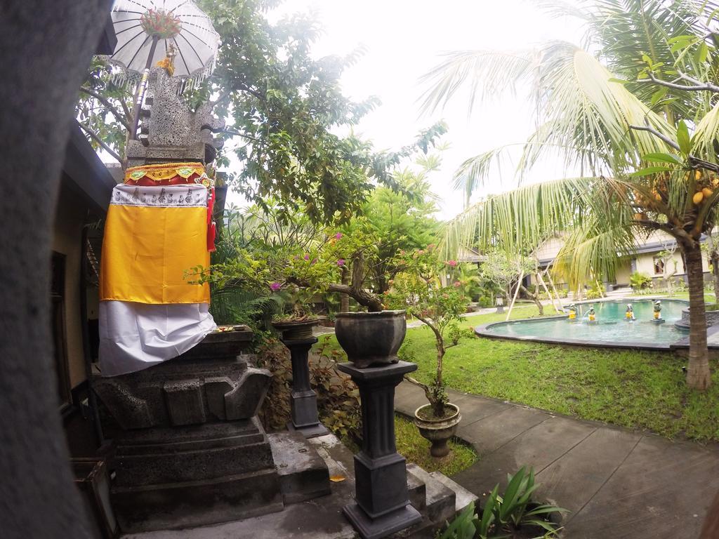 Doubleyou Homestay Pemuteran エクステリア 写真