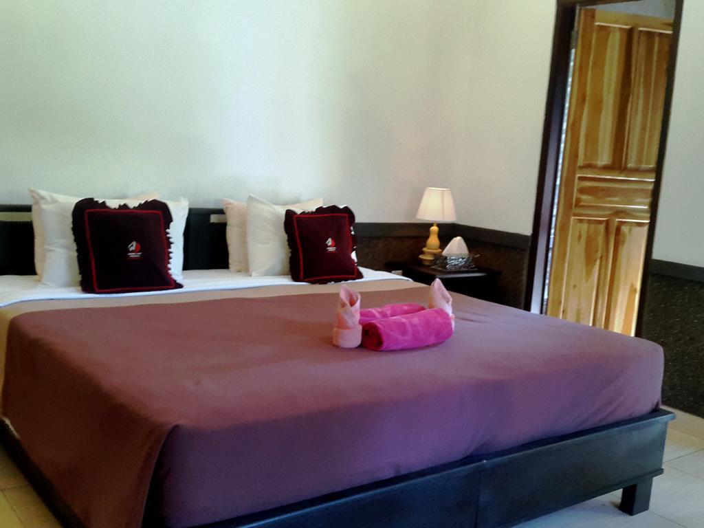 Doubleyou Homestay Pemuteran エクステリア 写真