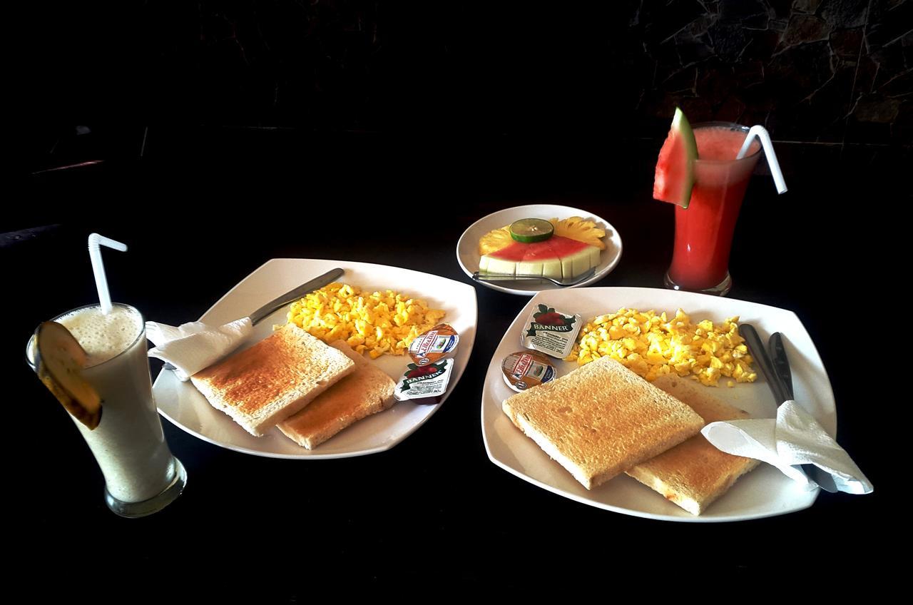Doubleyou Homestay Pemuteran エクステリア 写真